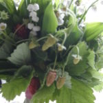 すずらんとワイルドストロベリーのクラッチブーケ　初夏　¥20,000~