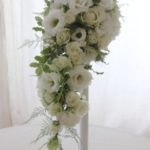 キャスケードスタイルブーケ　¥40,000~